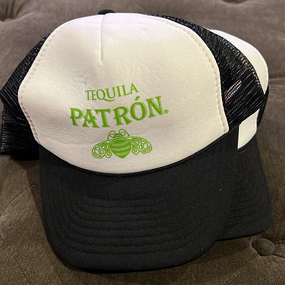 Patron snap back NWOT